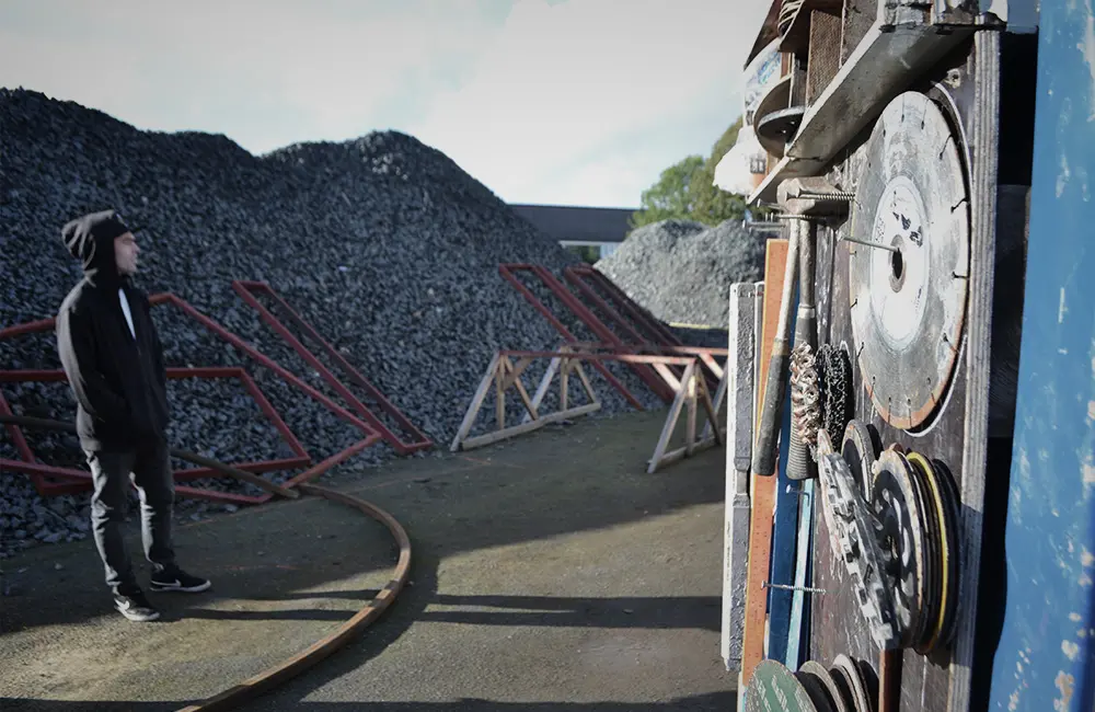 Verktygsförråd vid skatepark.