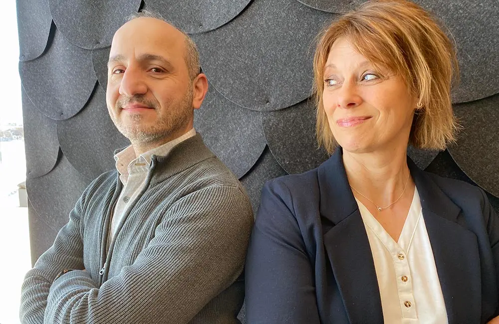 Saher Bayos och Veronica Sahlin som arbetar som budget- och skuldrådgivare på Konsument Höglandet.