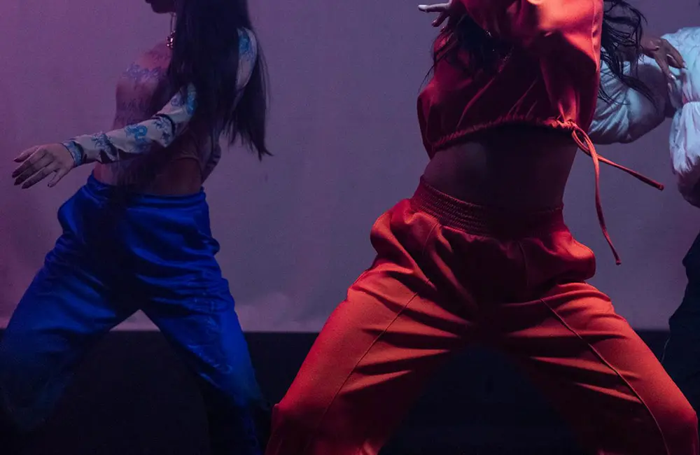 Dansare på en scen.