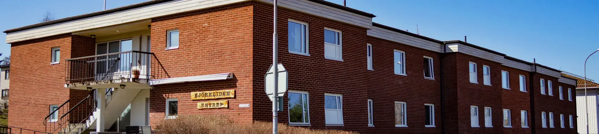 Fasad Björklidens boende.